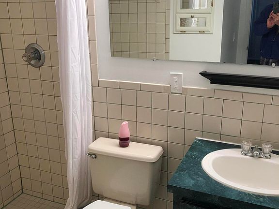 4th image of 190 E Olmstead Dr Unit H5