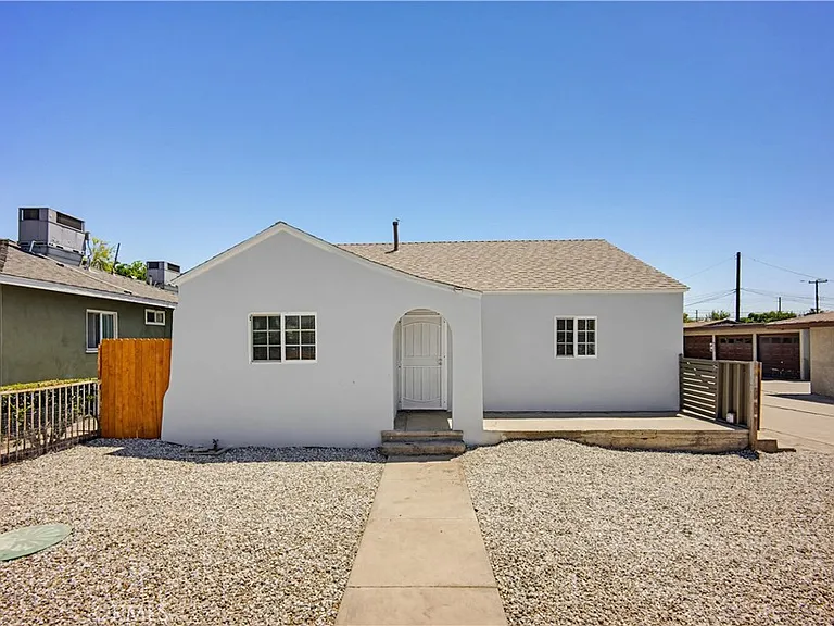7221 Garden Dr — Photo 3
