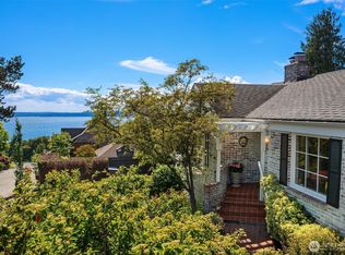 4206 W Glenmont Ln, Seattle, WA 98199