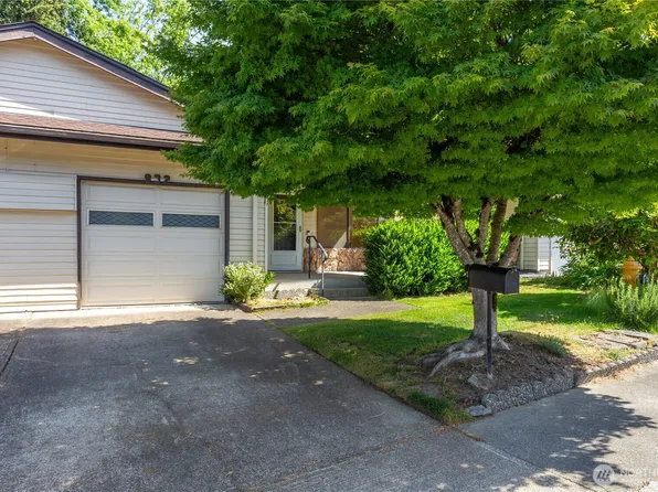 932 S 245th Place, Des Moines, WA 98198