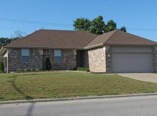 3105 W McGuffey St, Ozark, MO 65721