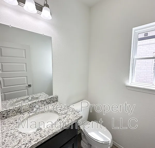 779 S Rupple Rd #2 — Photo 15