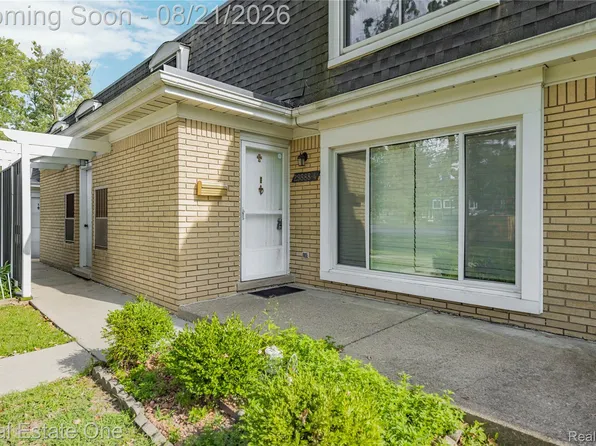29888 City Center Dr APT 4, Warren, MI 48093