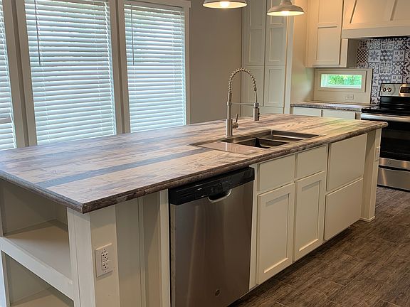 3rd image of 3114 Wooded Glen Way