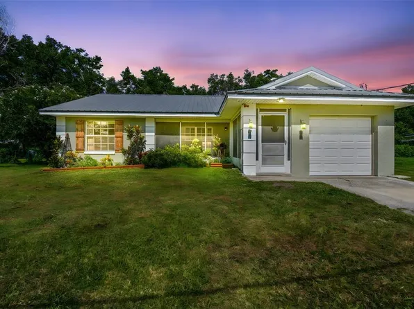 12129 Meadow Ln, San Antonio, FL 33576