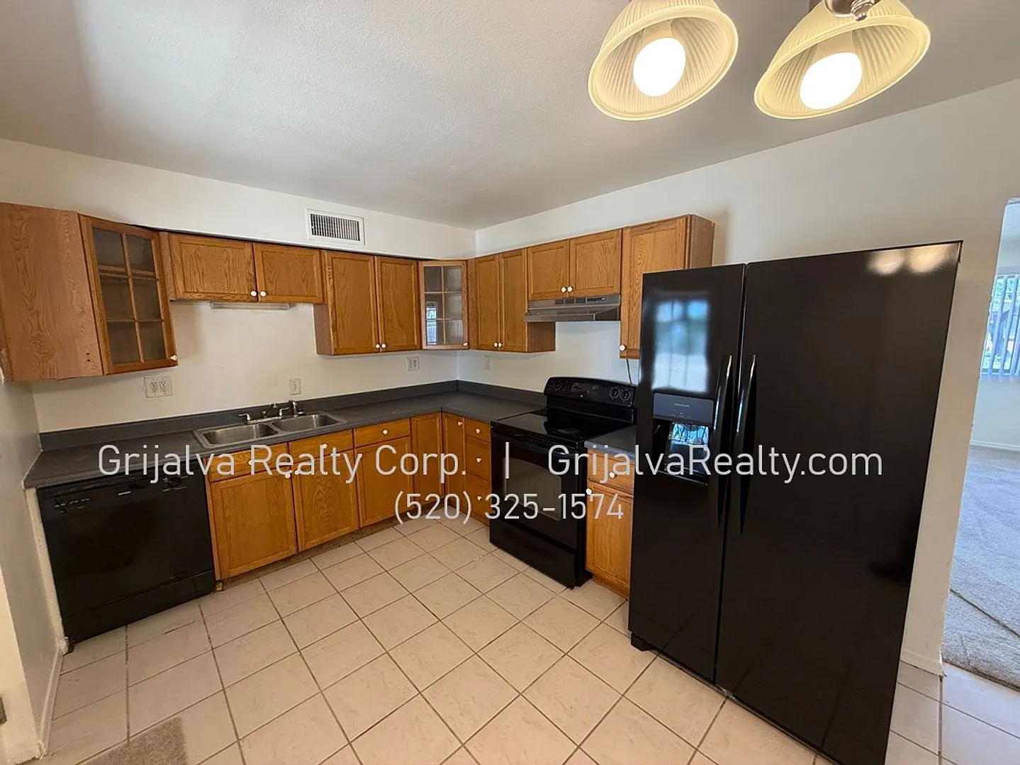 Eastside 4 Bedroom, 1.5 Bath House w/ Large Yard for Rent (Tanque Verde/Pantano) — Photo 4