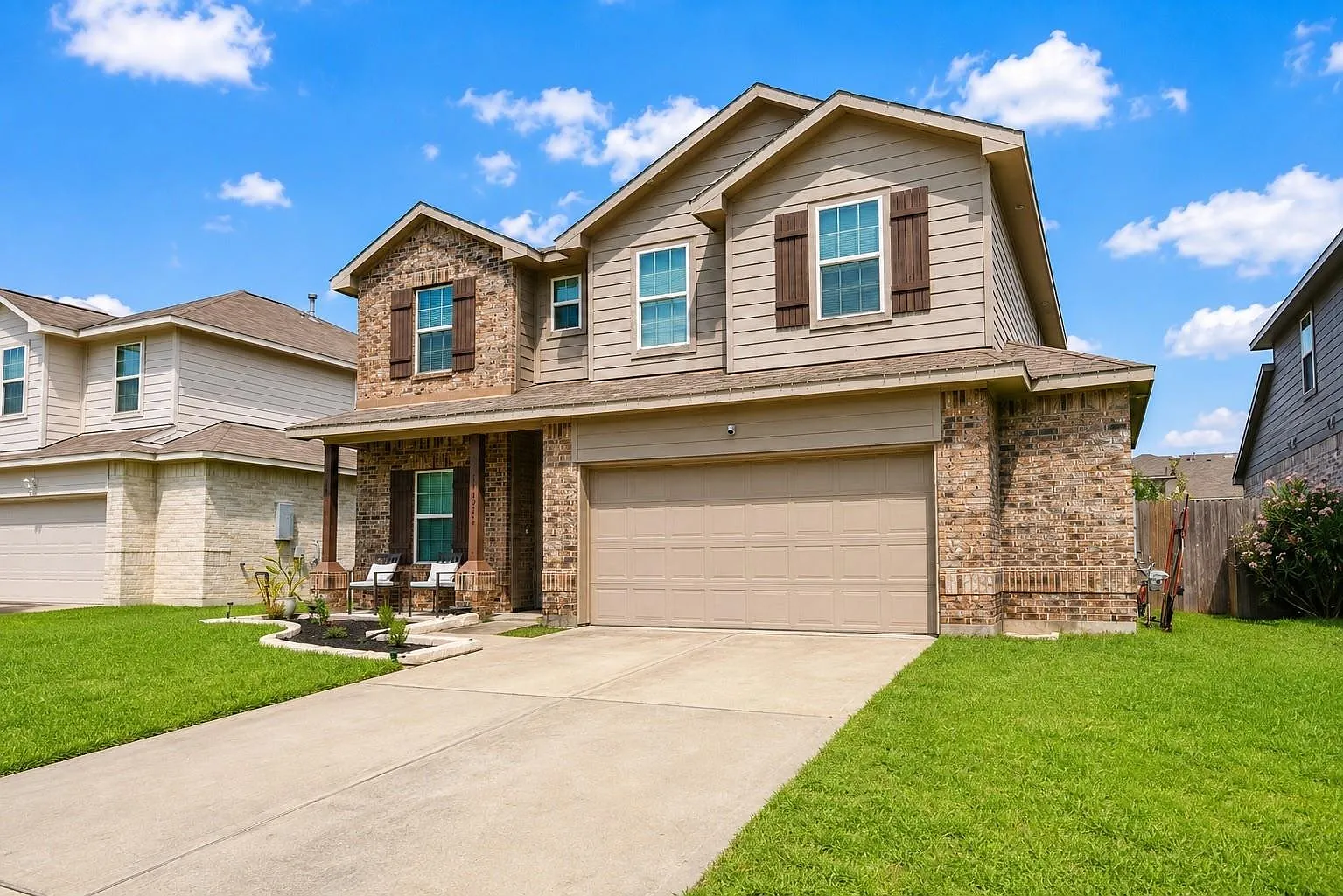 4 bed, 3.5 bath, 2821 sqft, $3,200 — Photo 2