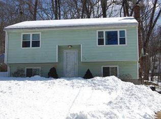 133 Willowdale Rd, Tyngsboro, MA 01879