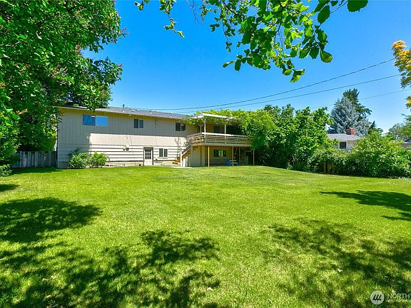 2nd image of 4906 Douglas Drive