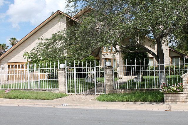 1st image of 635 Palo Verde Dr