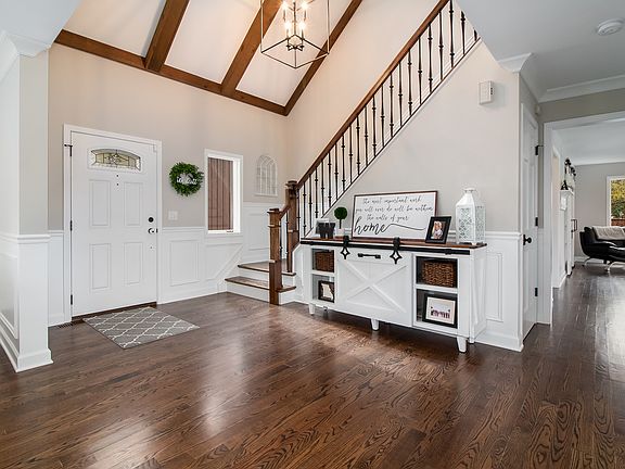4th image of 6483 Bannister Ct