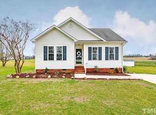 97 Senter Farm Ct, Fuquay Varina, NC 27526