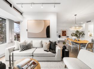 40 Oaklands Ave #337, Toronto, ON M4V2Z3