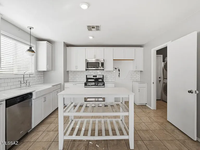 757 S Harry P Stagg Dr — Photo 12
