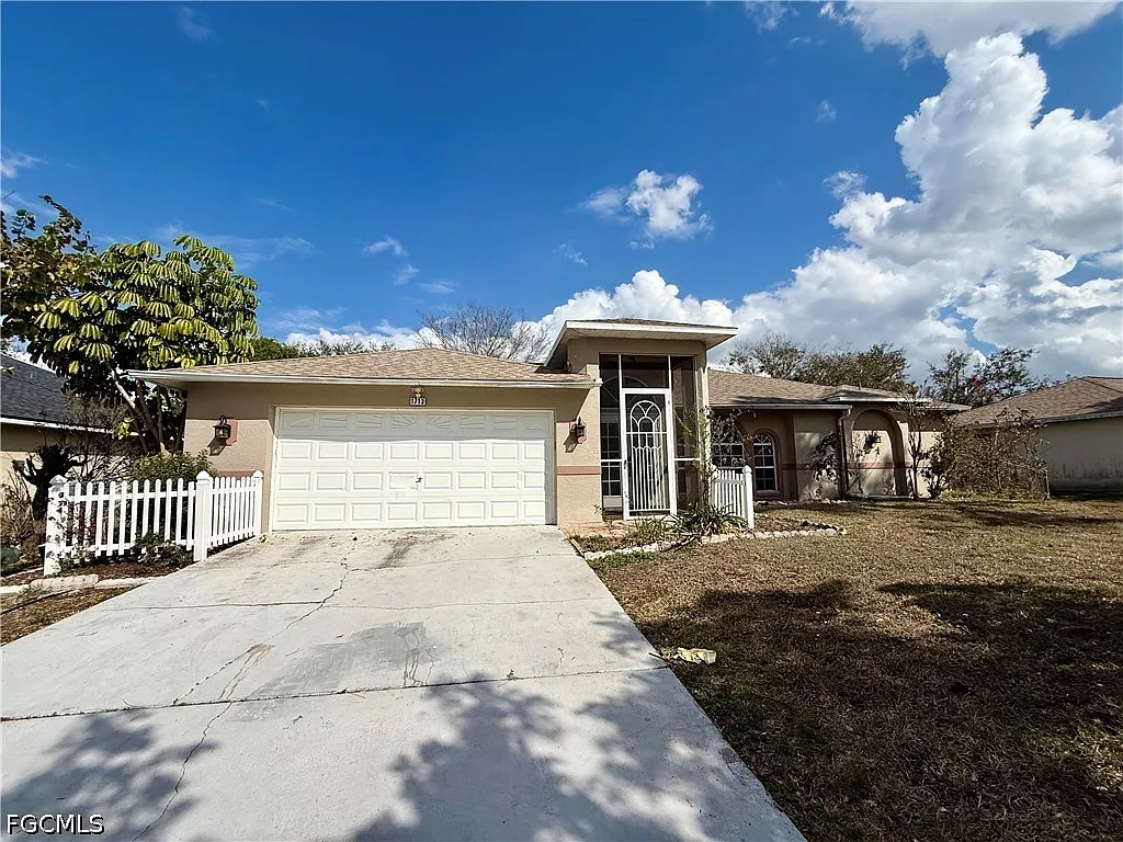 Building Photo - 1713 SW 10th Pl
