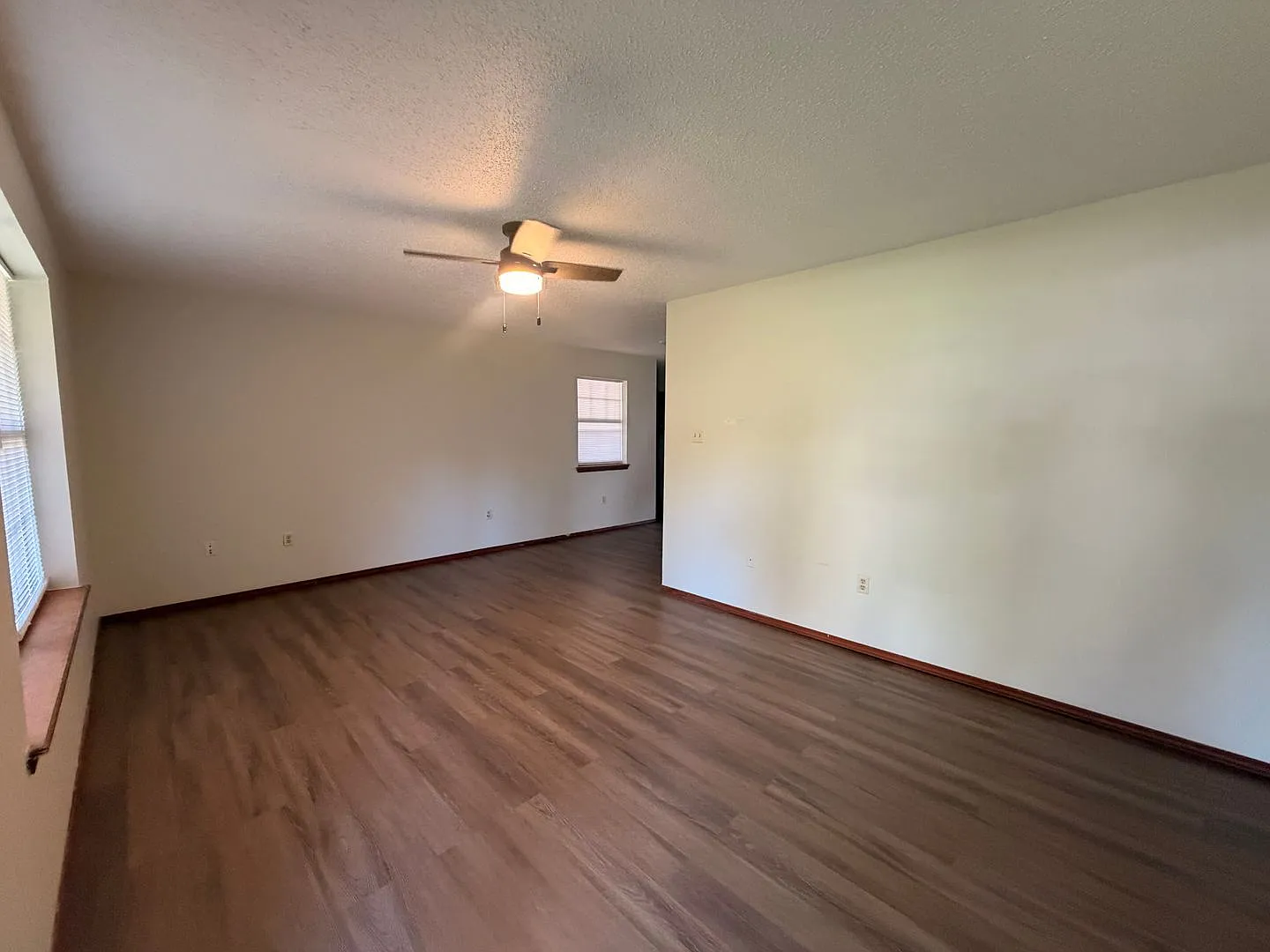 This 3-bedroom, 1-bathroom house in Russellville, AR — Photo 2
