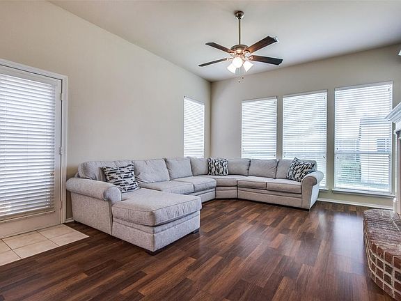 5th image of 3114 Berkshire Ln