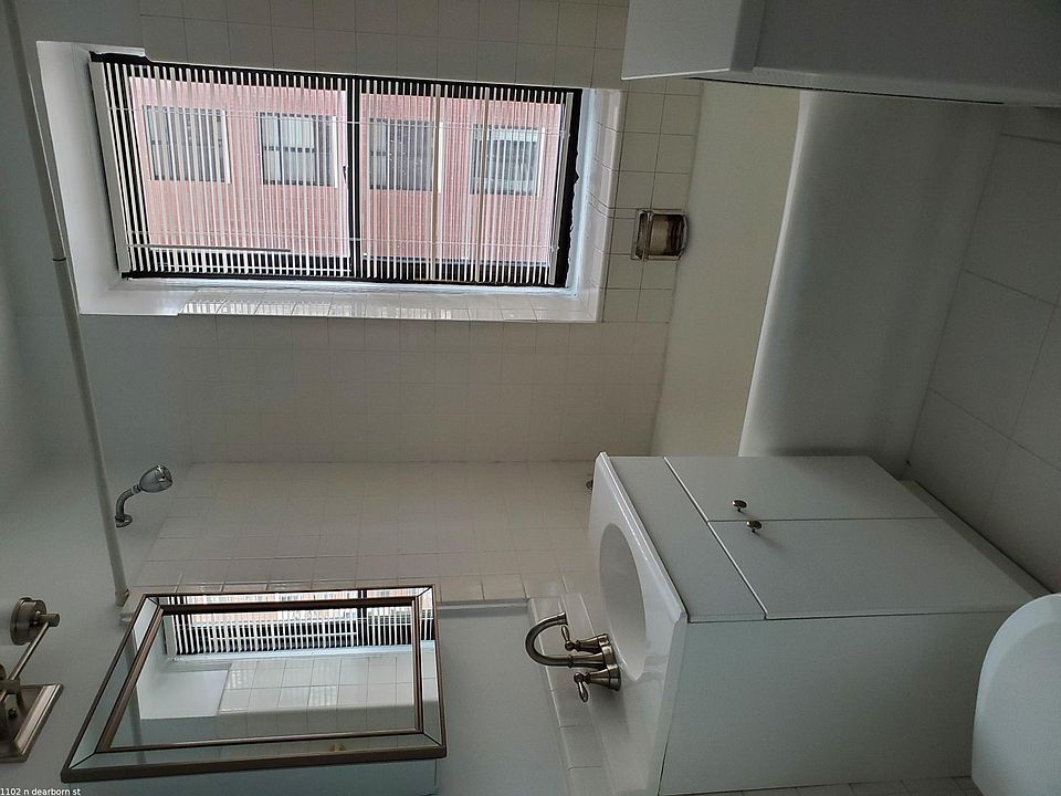 1st image of 1102 N Dearborn St #1726