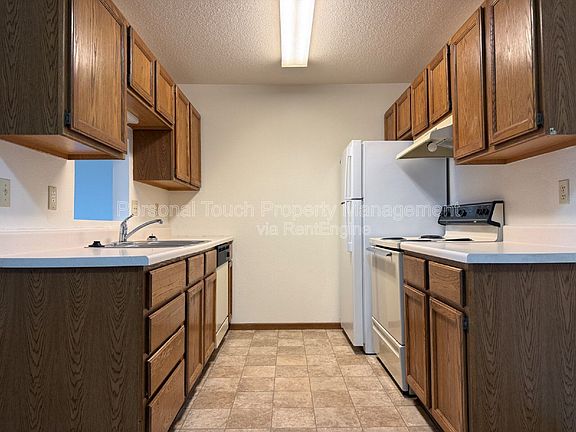 4th image of 3302 12th St S #203