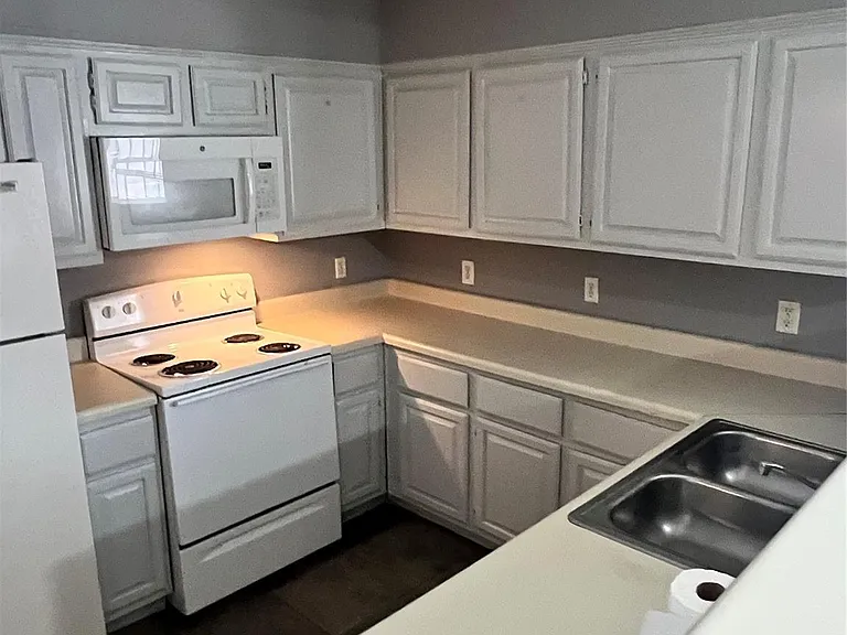 200 Pecan Dr #801 — Photo 2