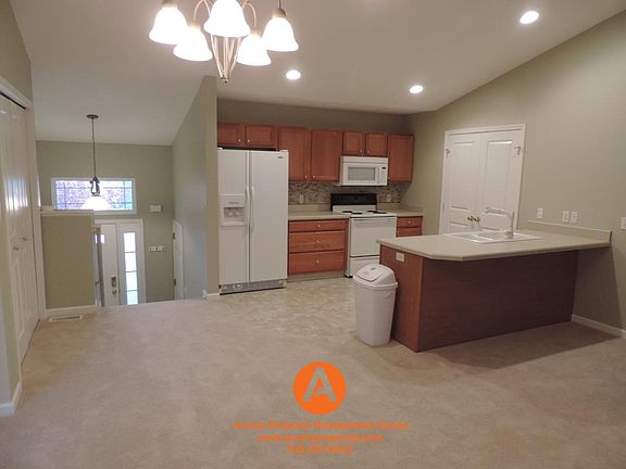 4th image of 7529 Crooked Creek Dr SW