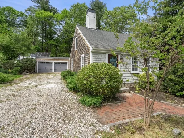 257 Elm St, Kingston, MA 02364