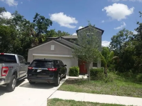 1752 Colding Dr, Ruskin, FL 33570