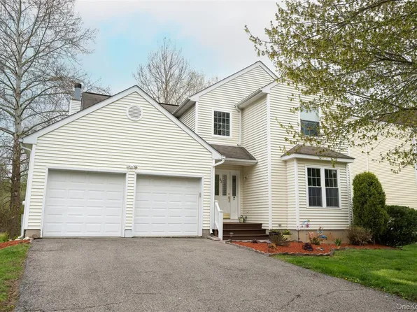 62 Meadowbrook Court, Patterson, NY 12563