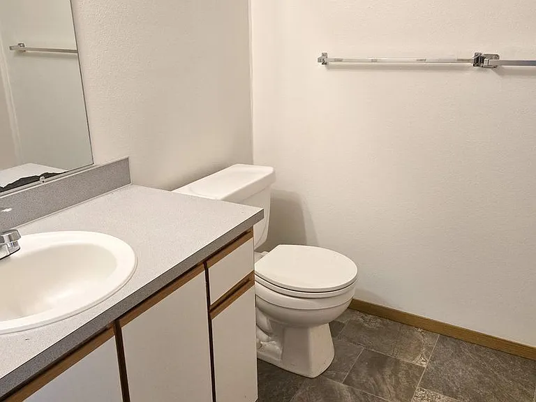 3605-3625 Belle Vista Ct S — Photo 10