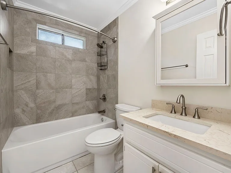 305 Parkwood Pl — Photo 26