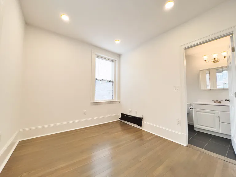 7 Myrtle St #9 — Photo 5