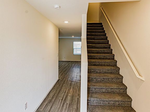 3rd image of 10145 Sangria Ridge St