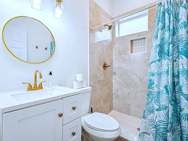 Master ensuite