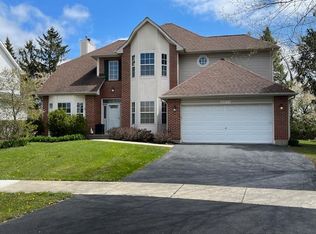 33771 N Summerfields Dr, Gurnee, IL 60031