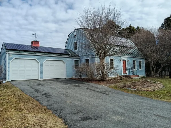 16 Old County Road, Damariscotta, ME 04543