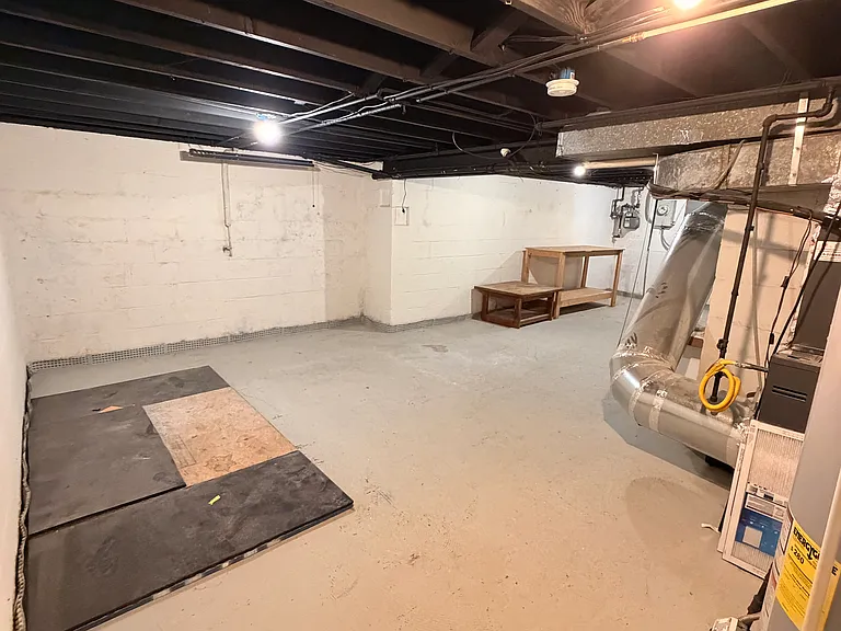 228 Williams Rd — Photo 33
