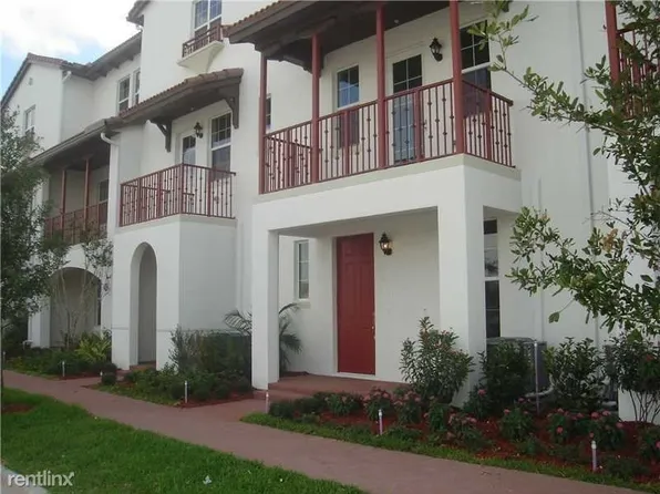 2816 SW 119th Way, Miramar, FL 33025