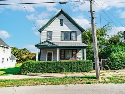 560 Perry St, Buffalo, NY, 14210