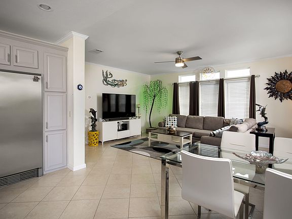 2nd image of 1184 De Lussan Ln
