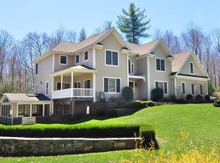 88 Curtiss Mdws, Woodbury, CT 06798