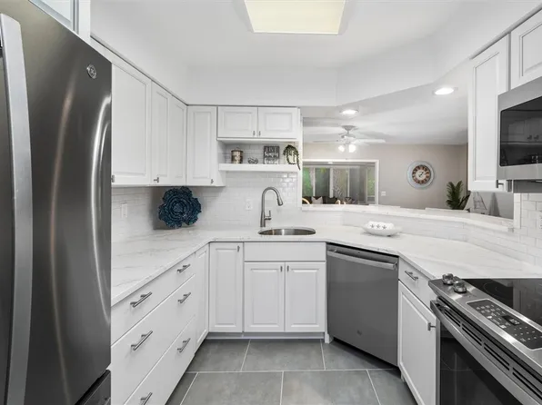 1306 Coral Park Ln #103, Vero Beach, FL 32963