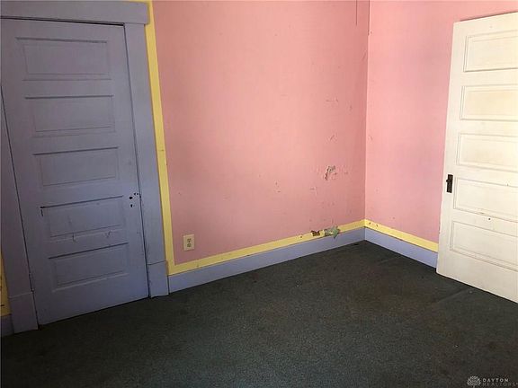 3rd image of 3648 Evansville Ave