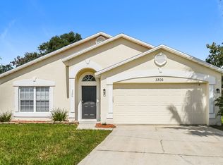 3306 Lake Effie Ct N, Jacksonville, FL 32277