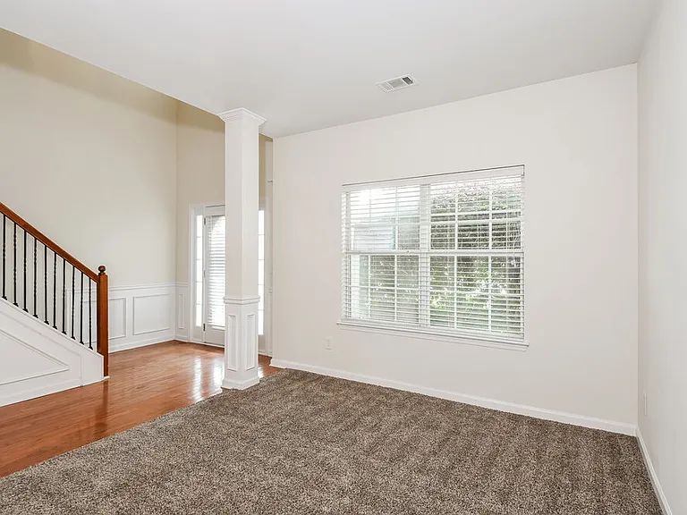 4740 Hopewell Manor Dr — Photo 9
