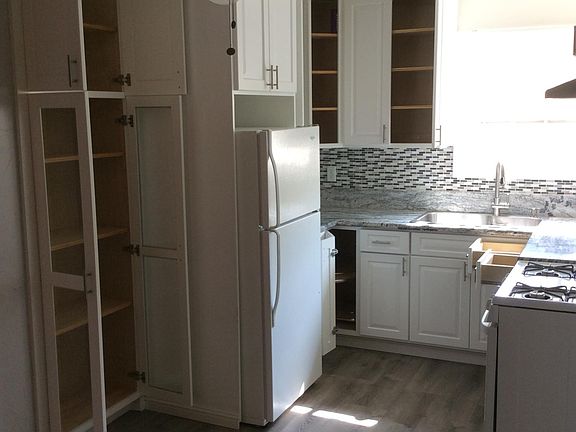 4th image of 7236 Fountain Ave #2