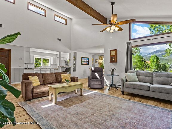 5th image of 205 Alpine Ct
