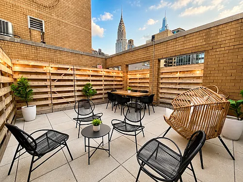234 E 46th St #Penthouse 2103 Photo 1
