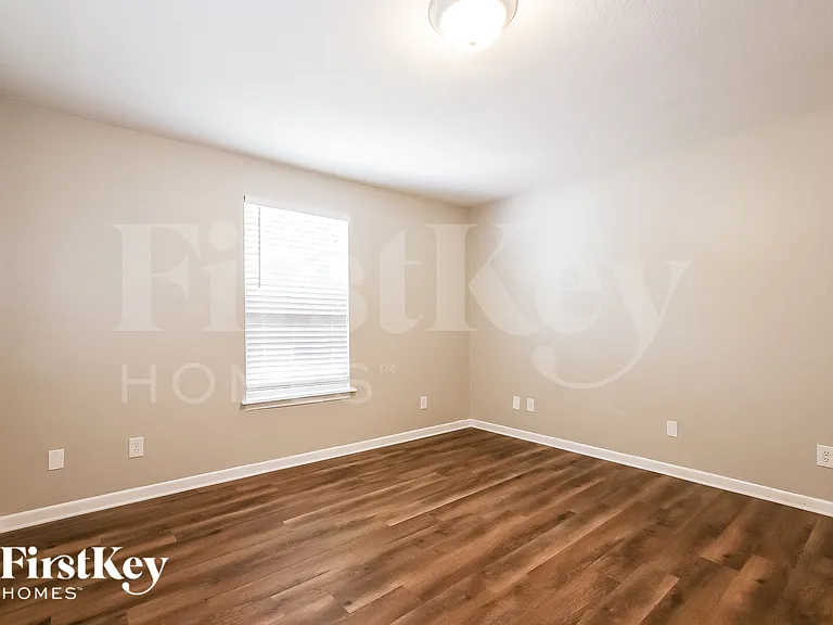 614 Huey St — Photo 14