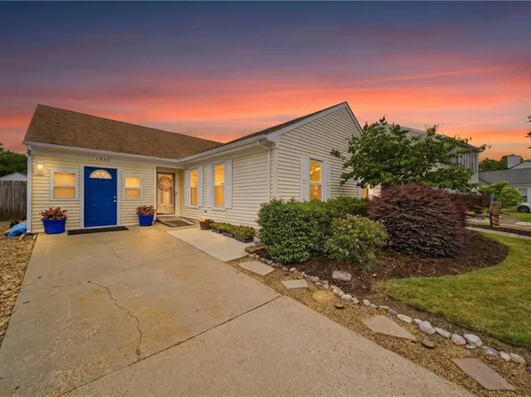 1925 Stillwood Ln, Virginia Beach, VA 23456