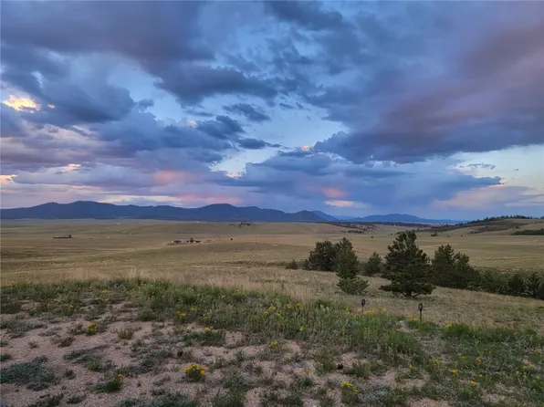 394 Lancelot Ln, Hartsel, CO 80449